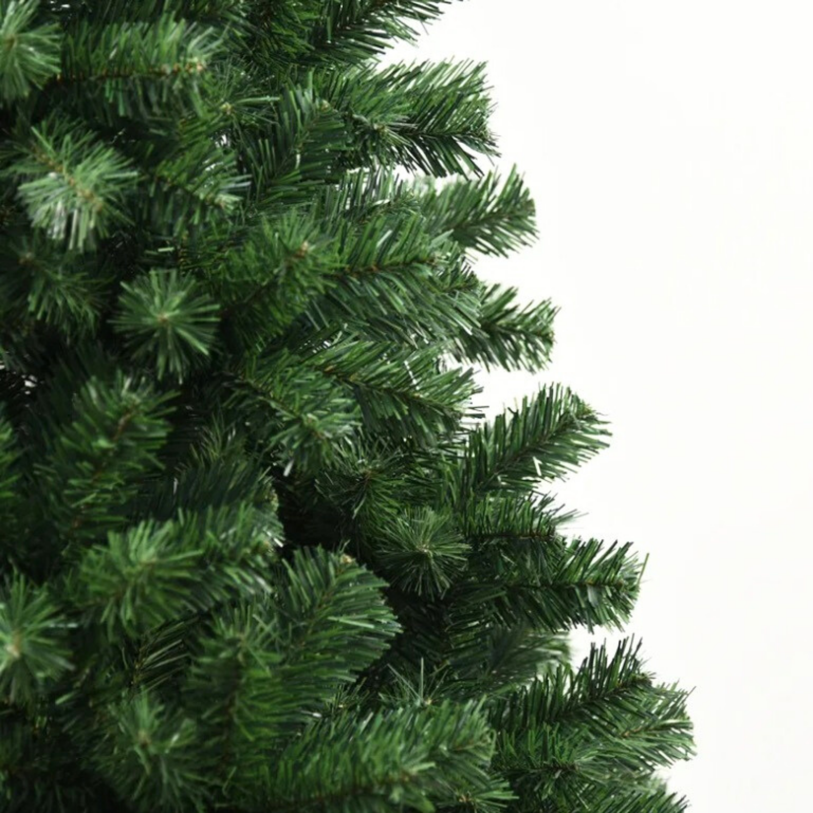 Klasična novogodišnja jelka