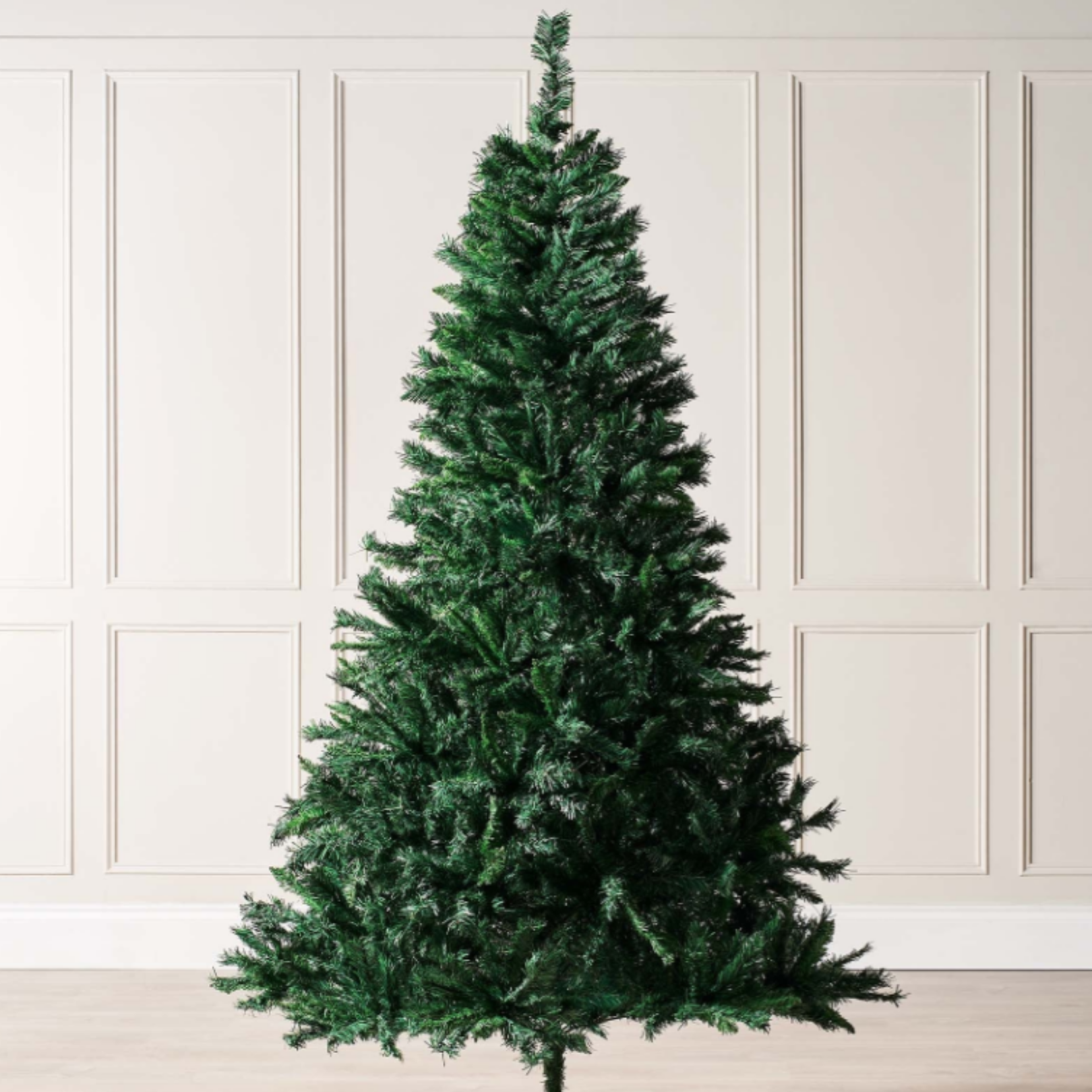 Klasična novogodišnja jelka